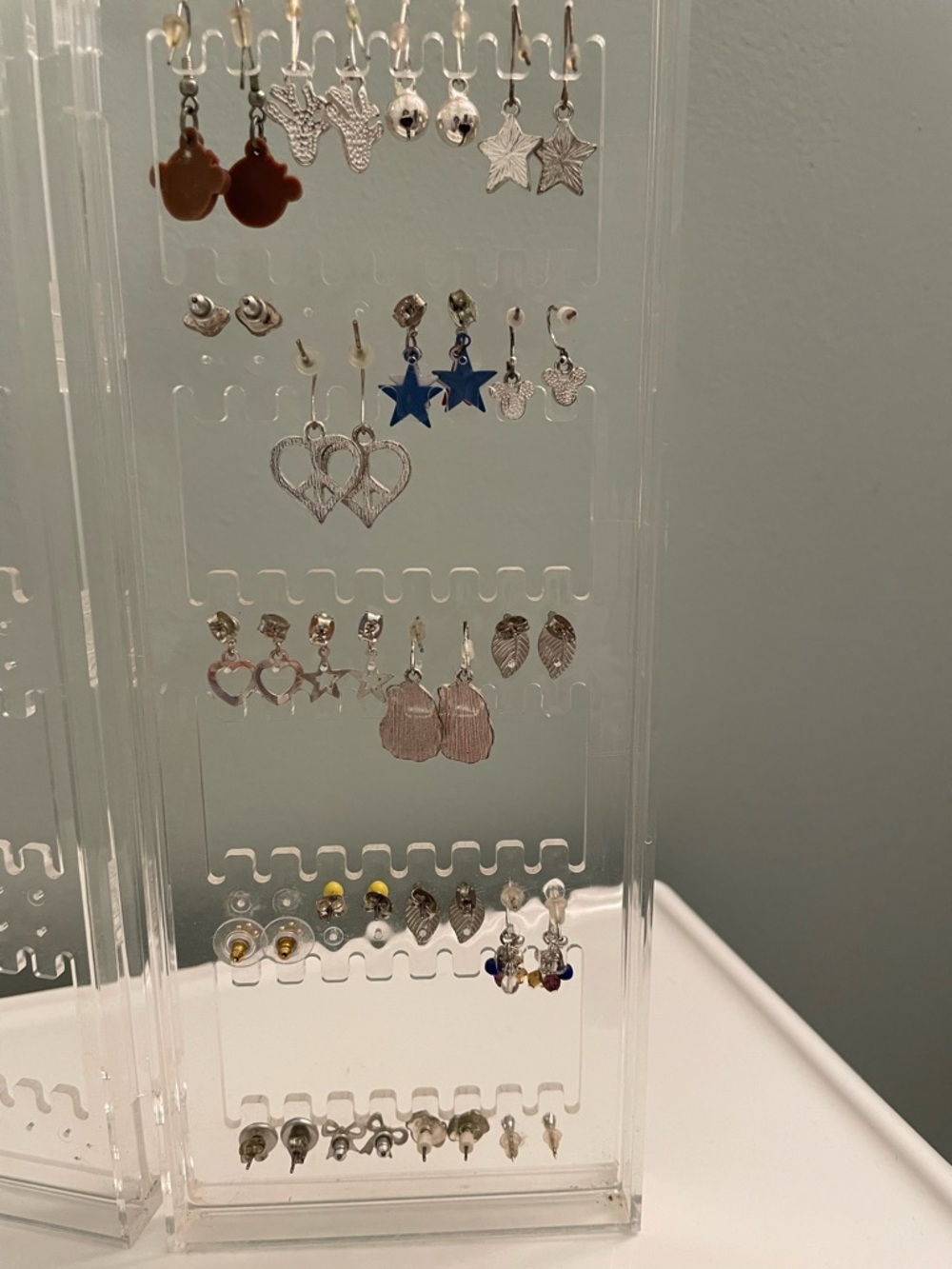 20 pairs children earrings & clear Acrylic Organizer, Multiple Transparent - Picture 10 of 11